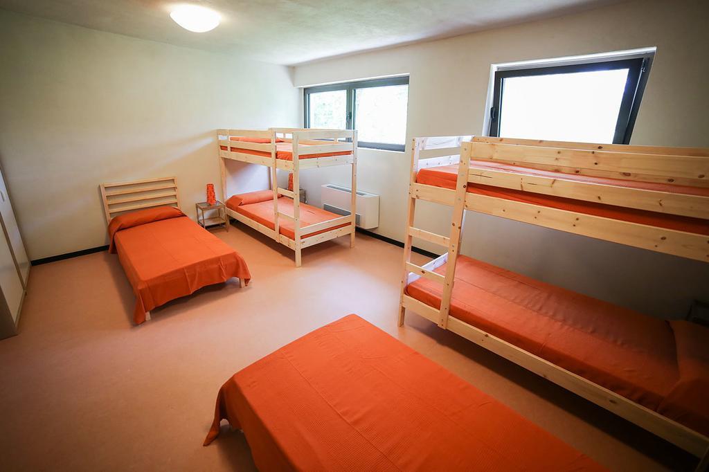 Oasi Hostel Merone Bilik gambar